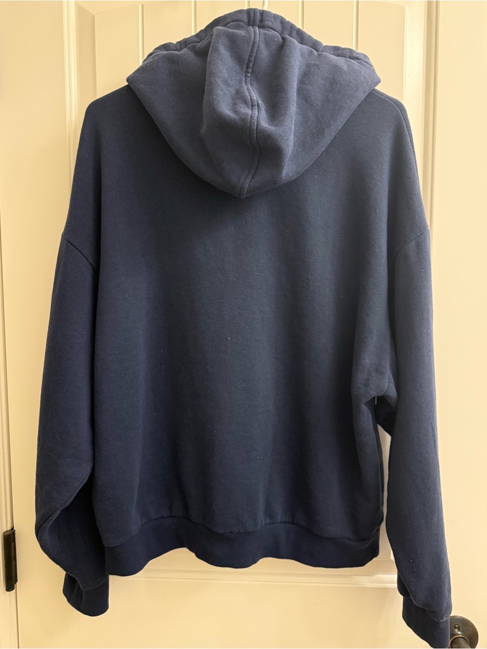 ALO Accolade Navy Logo Hoodie. M. Fantastic condition. Never put in dryer. - Picture 2 of 5
